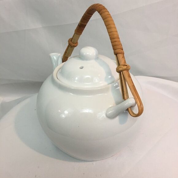 Pier 1 Sakai Bamboo Handle White Porcelain Teapot - Picture 5 of 7